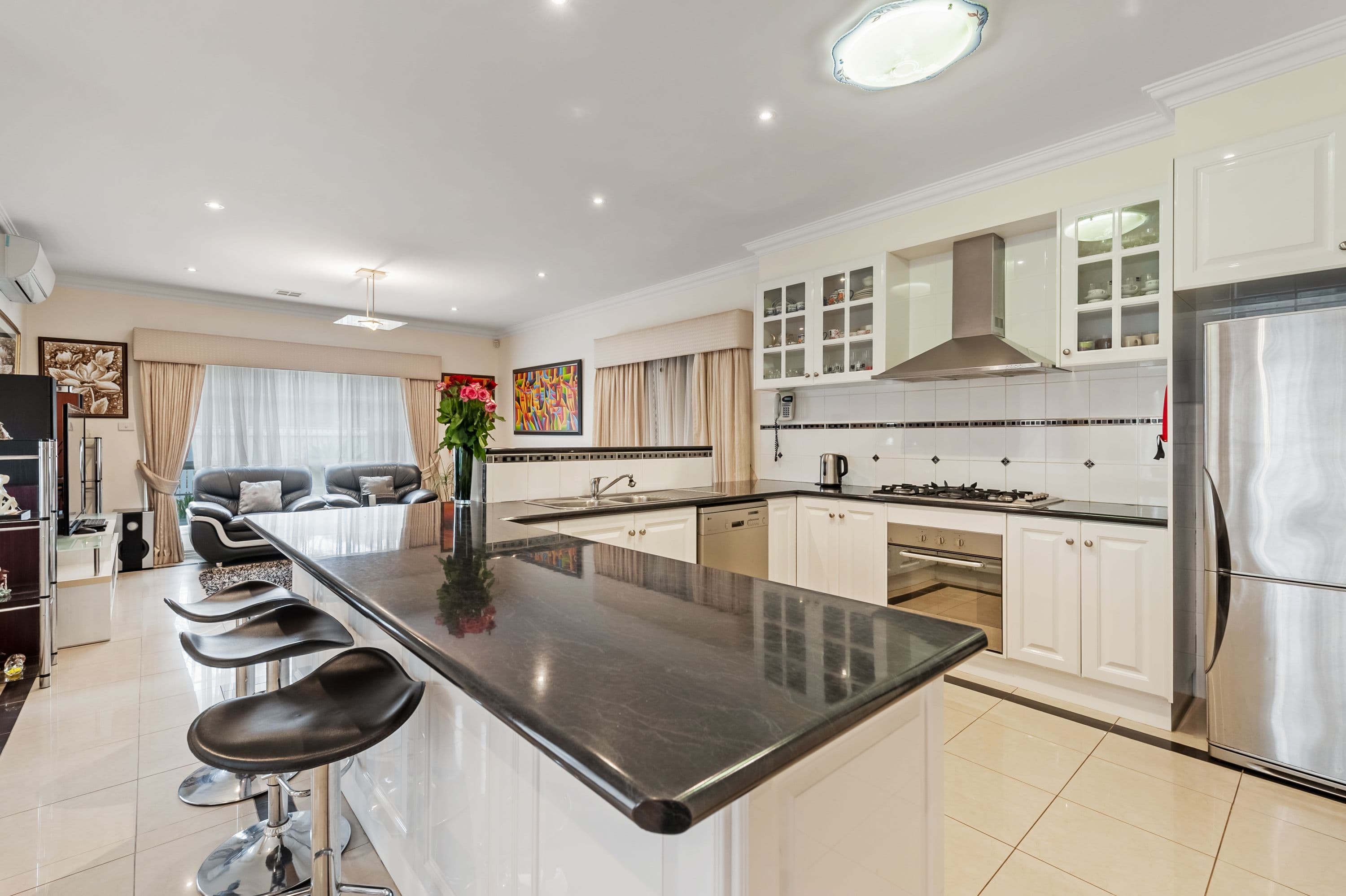 23 Edgewater Circuit, Cairnlea VIC 3023, Cairnlea - Thumbnail 2