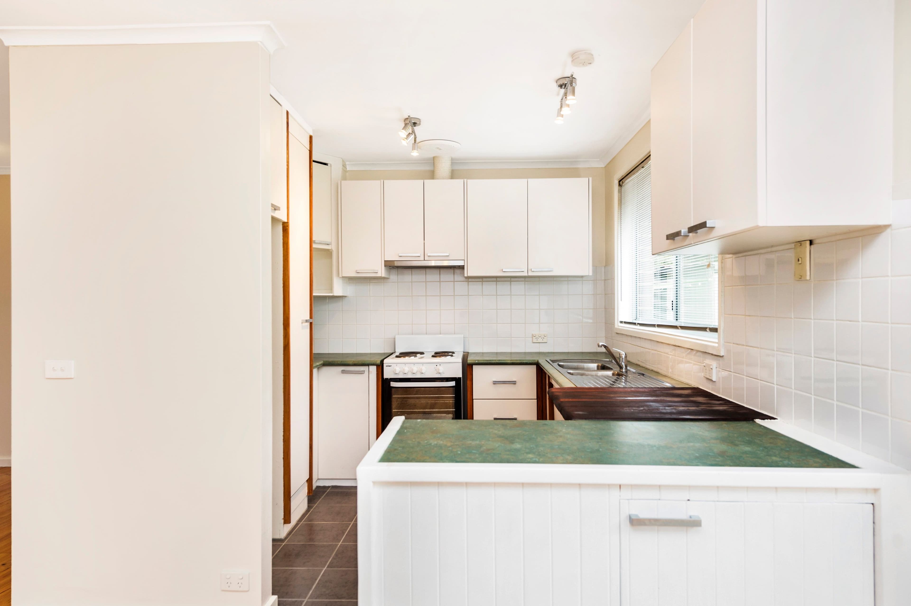 36 Candlebark Road, Queanbeyan NSW 2620, Queanbeyan - Thumbnail 8