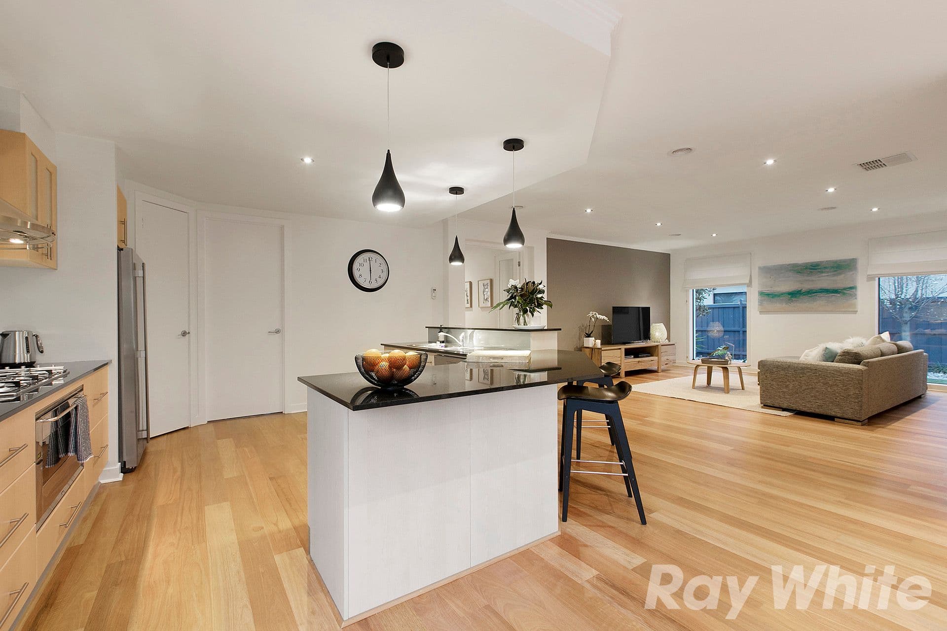 21 Island Point Avenue, Waterways VIC 3195, Waterways - Thumbnail 4