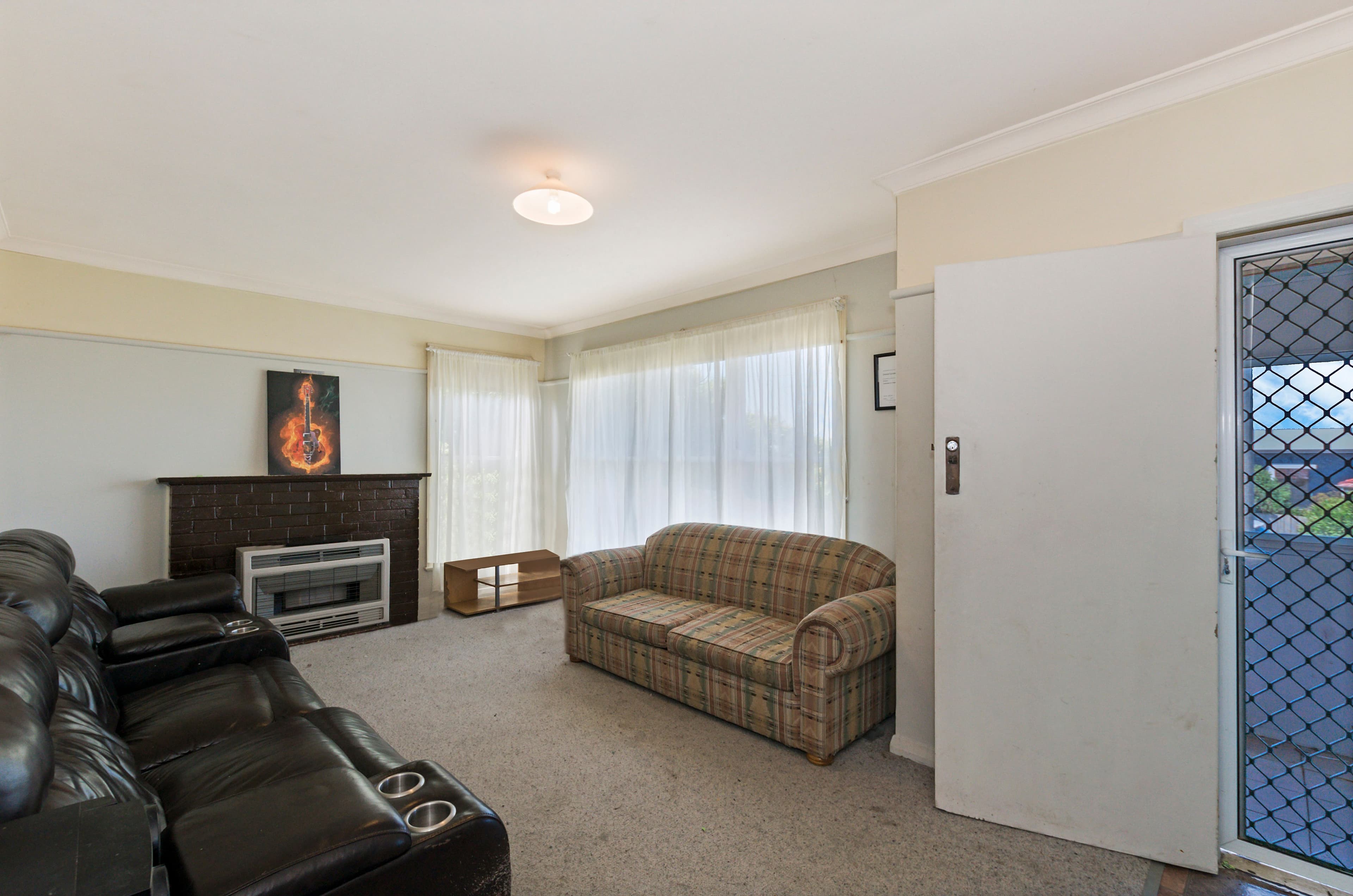42 Alison Avenue, Warrnambool VIC 3280, Warrnambool - Thumbnail 4