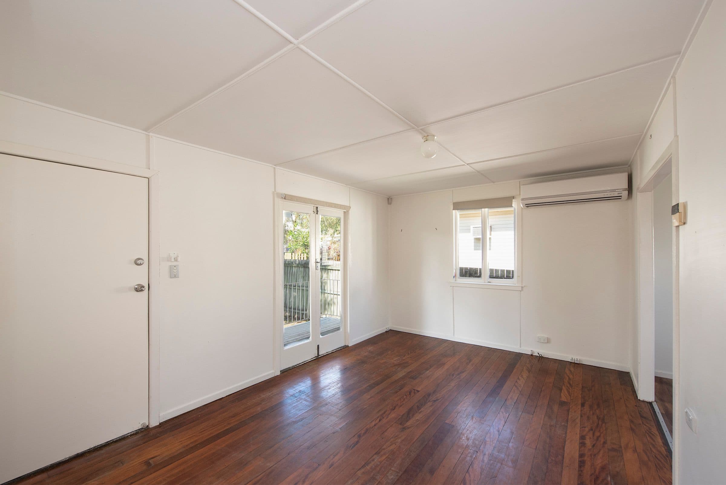 18 Pamela Crescent, Woodridge QLD 4114, Woodridge - Thumbnail 3