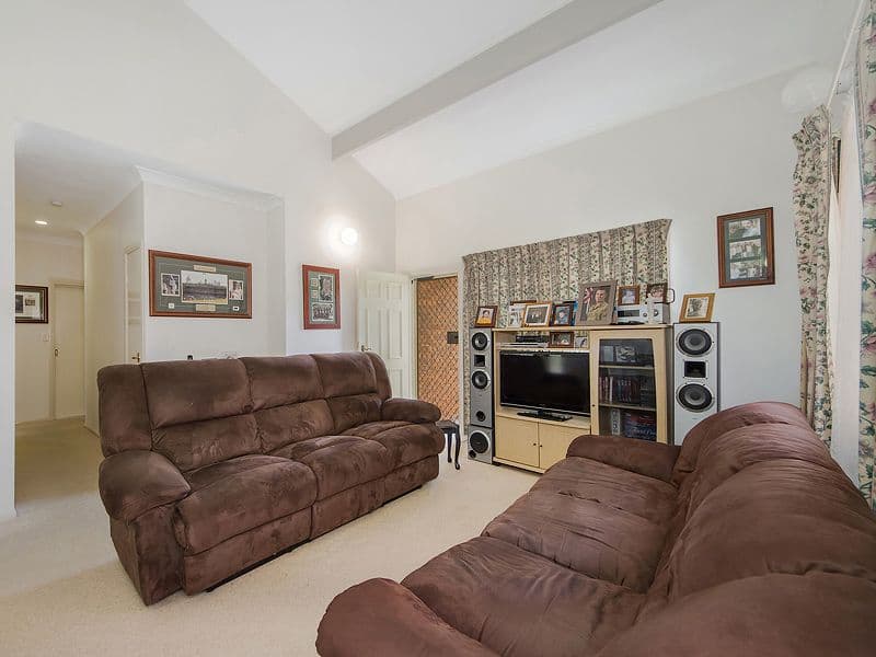 37 Old Coach Road, TALLAI QLD 4213, Tallai - Thumbnail 4