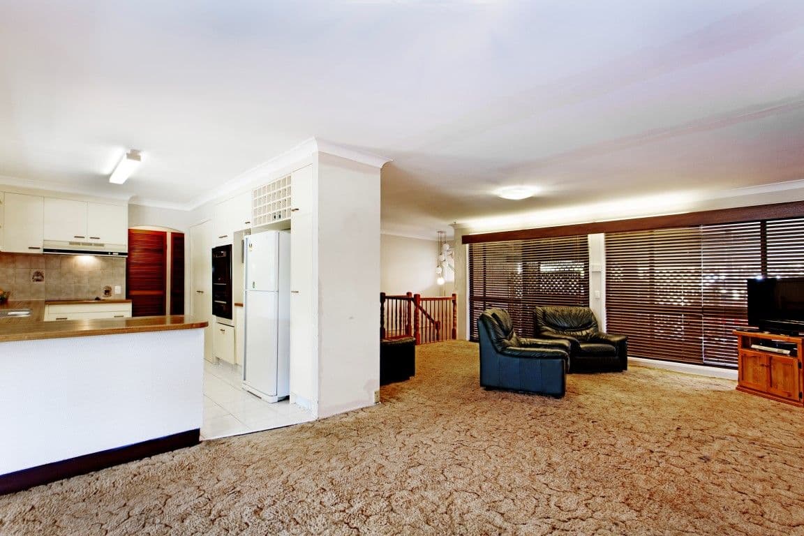 63 Brodie Street, HOLLAND PARK WEST QLD 4121, Holland Park West - Thumbnail 5