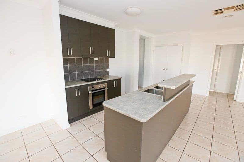 27 Wirraway Dv, MILDURA VIC 3500, Mildura - Thumbnail 2