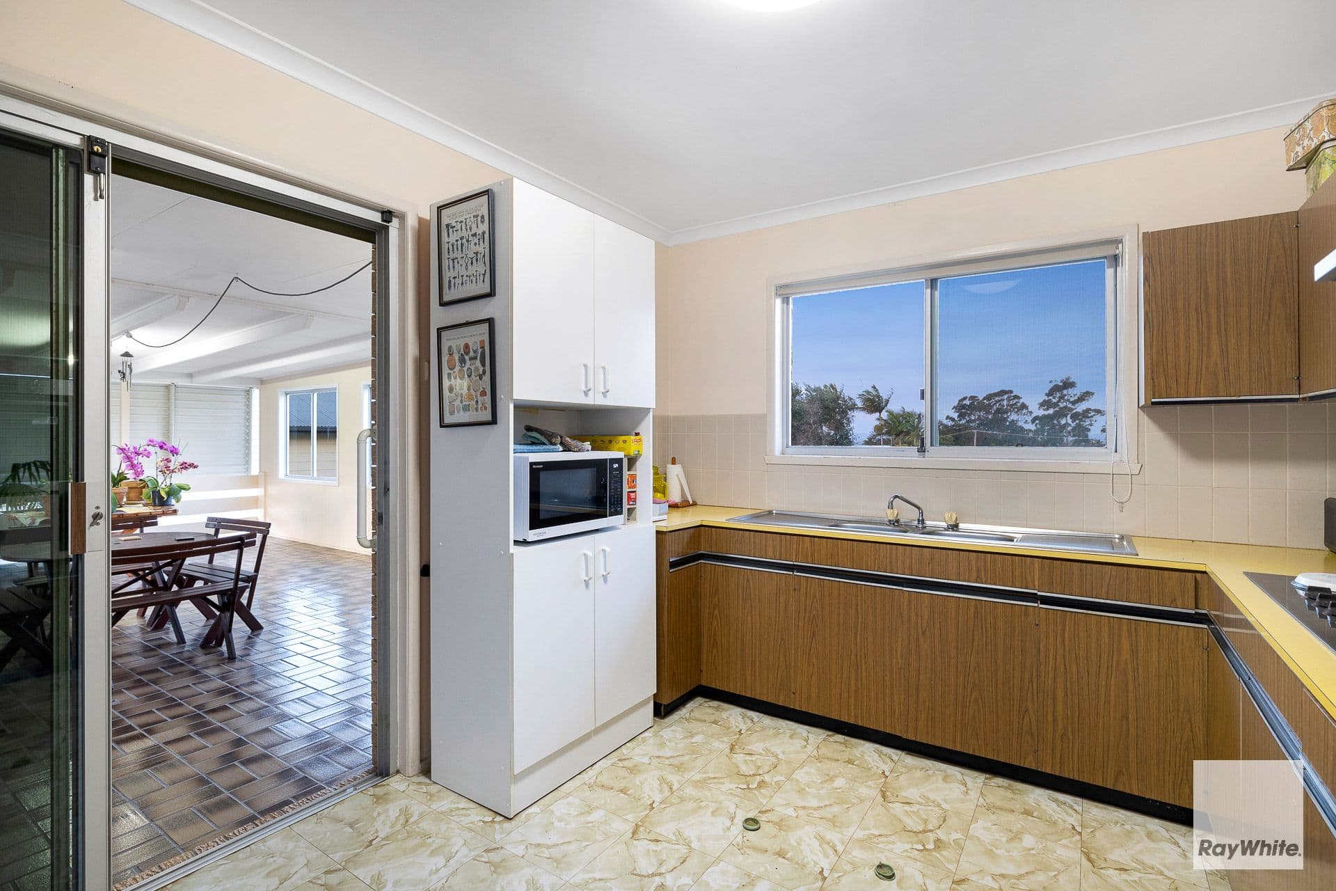 13-15 Carol Street, Redland Bay QLD 4165, Redland Bay - Thumbnail 8