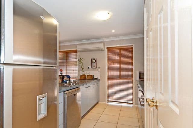 16 Jura Street, BRASSALL QLD 4305, Brassall - Thumbnail 7