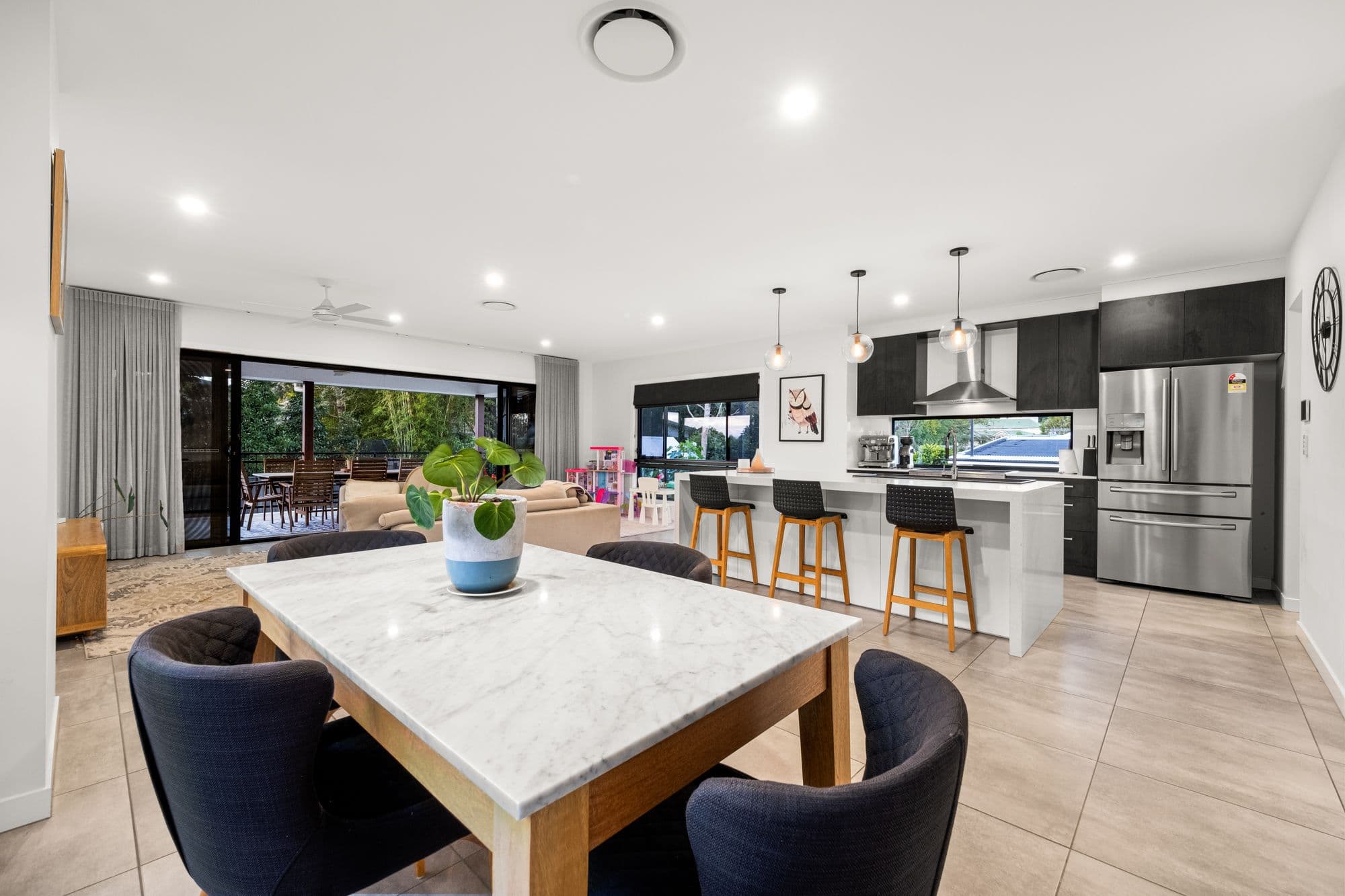 190 Cliveden Avenue, Corinda QLD 4075, Corinda - Thumbnail 6