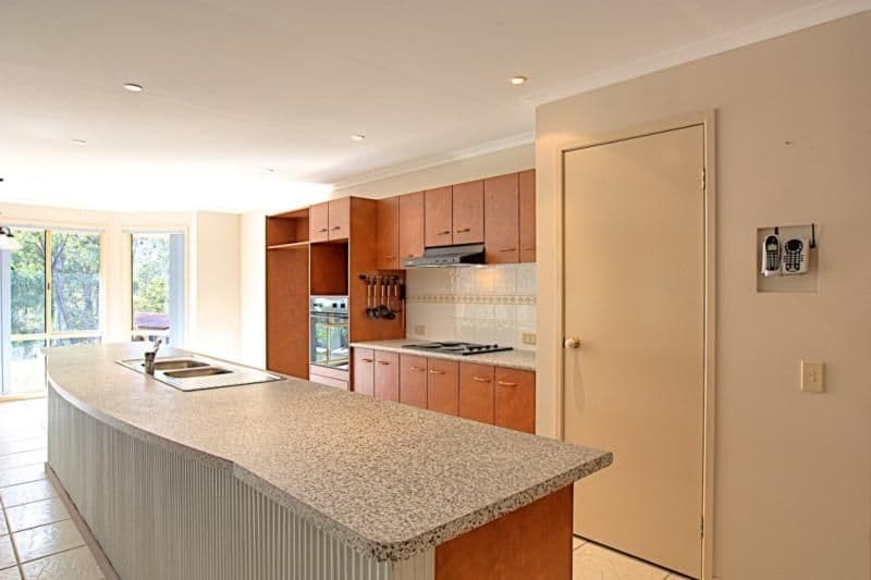 11 Gabbinbar Court, PINE MOUNTAIN QLD 4306, Pine Mountain - Thumbnail 7