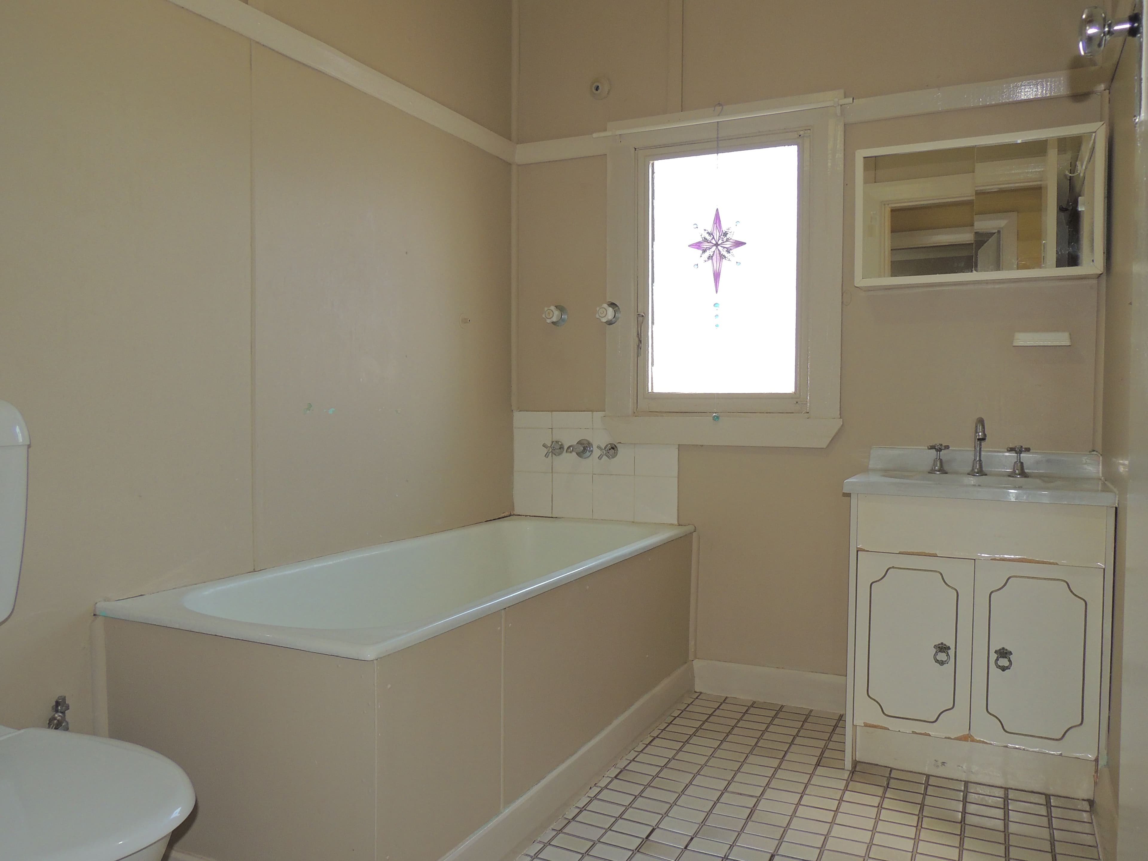 29 Cowper Street, Gloucester - Thumbnail 8