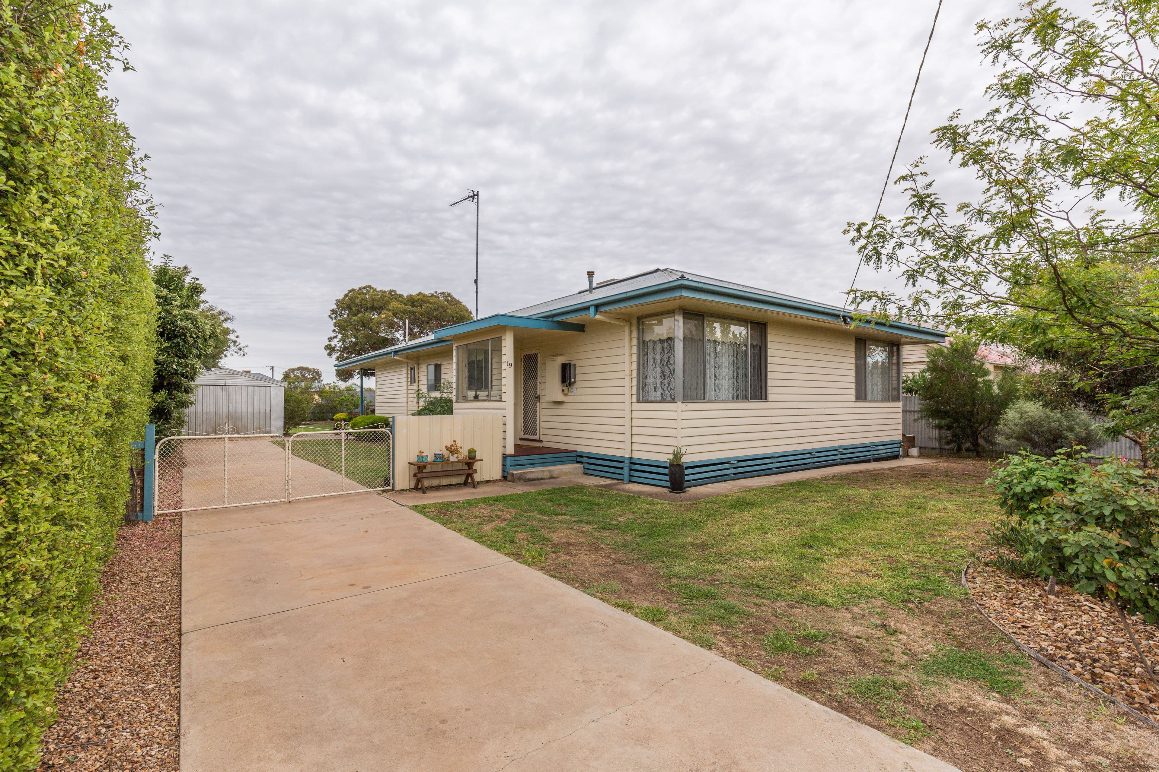 19 Francis Street, Horsham VIC 3400, Horsham - Image 1