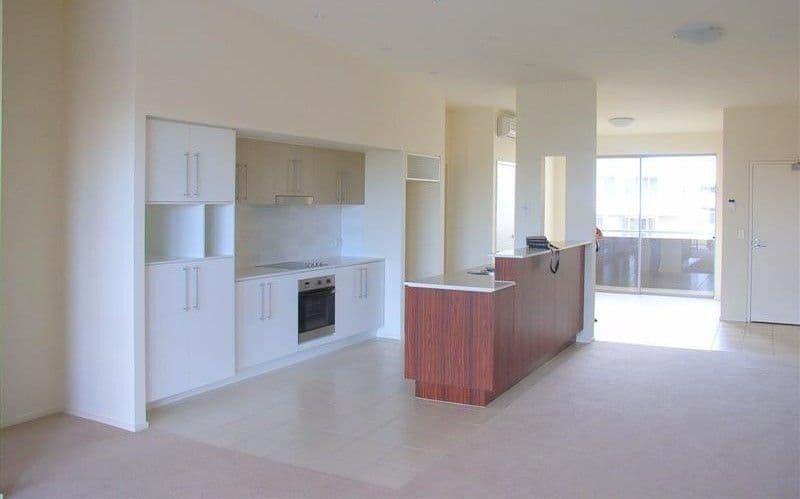 11 Promenade Avenue, ROBINA QLD 4226, Robina - Thumbnail 2