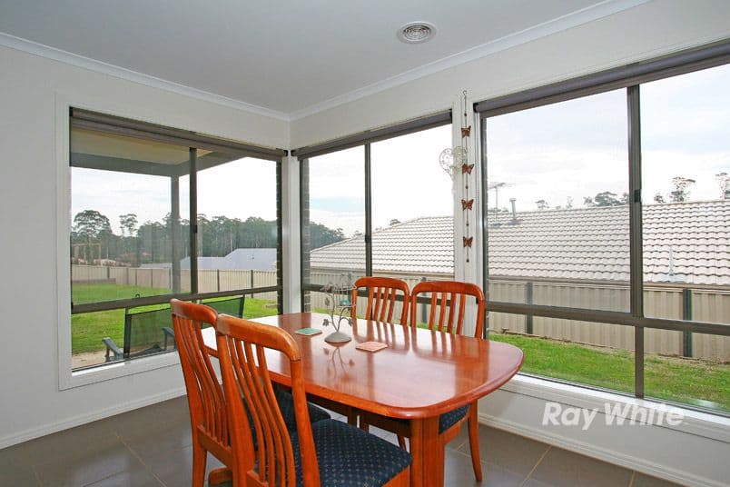 15 Mineral Court, DROUIN VIC 3818, Drouin - Thumbnail 5