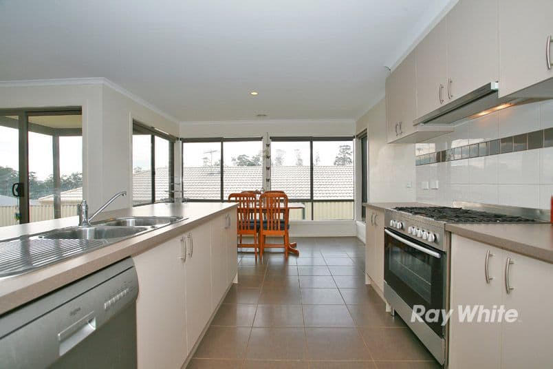 15 Mineral Court, DROUIN VIC 3818, Drouin - Thumbnail 7