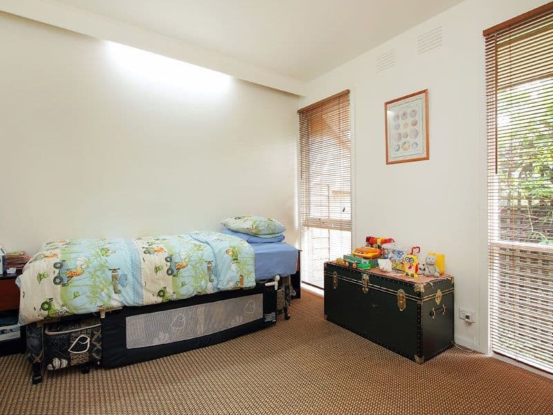 16 Fairway Drive, DINGLEY VILLAGE VIC 3172, Dingley Village - Thumbnail 7