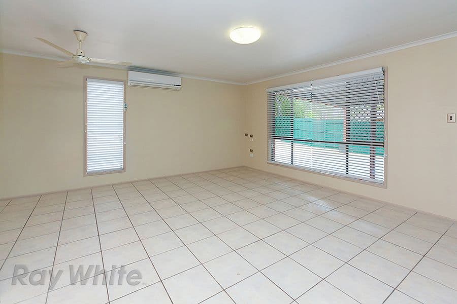 179 Redbank Plains Road, BELLBIRD PARK QLD 4300, Bellbird Park - Thumbnail 2