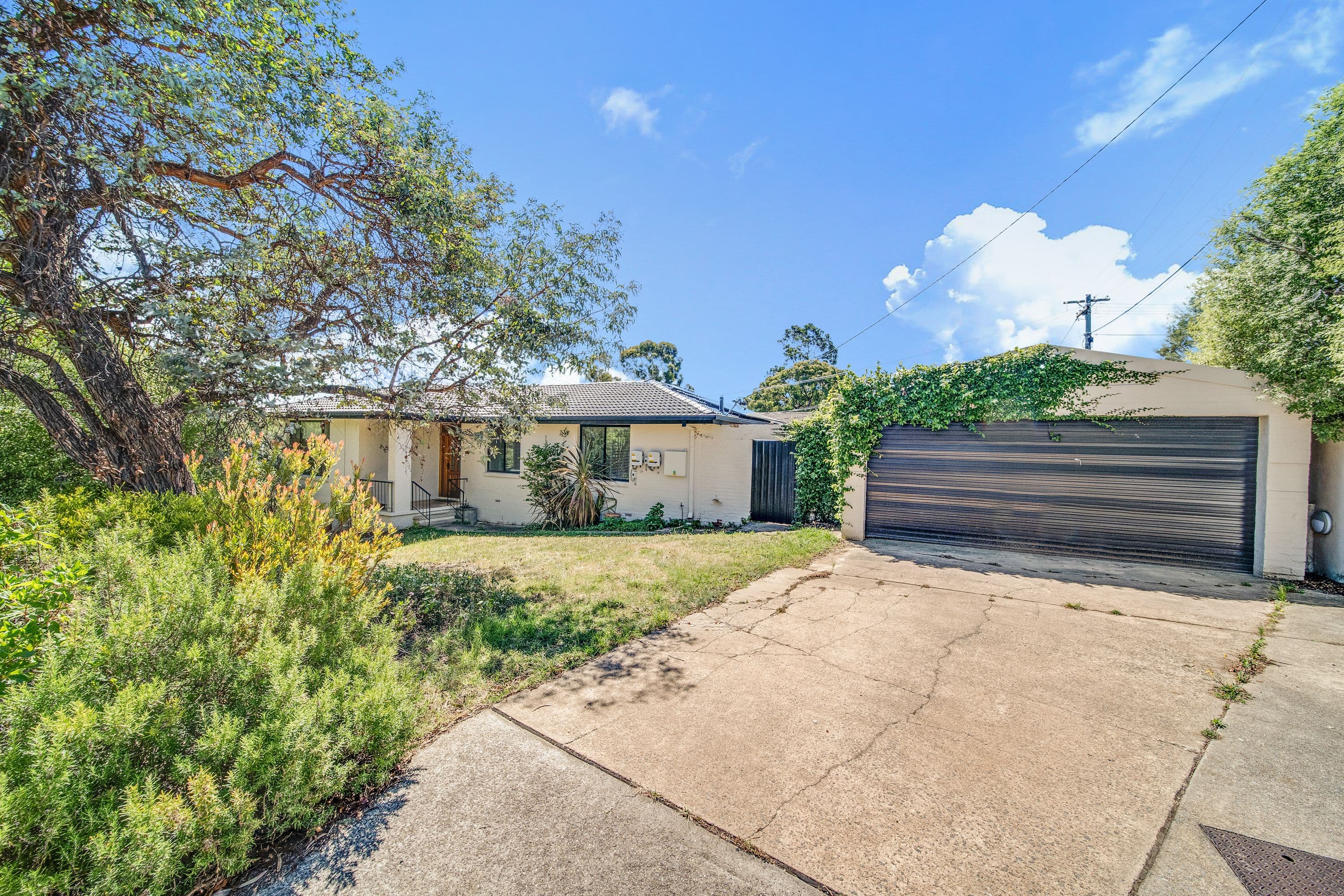 33 Lawrence Crescent, Kambah ACT 2902, Kambah - Image 1