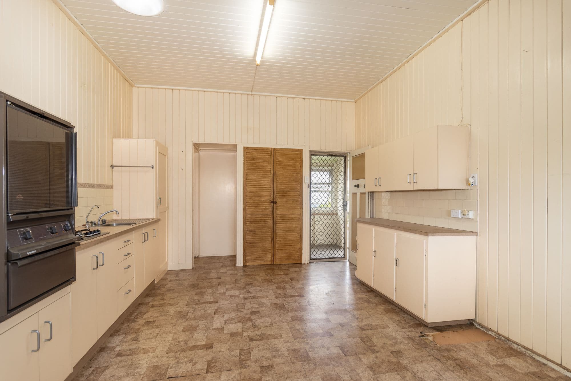 9 Powers Street, Buxton QLD 4660, Buxton - Thumbnail 8