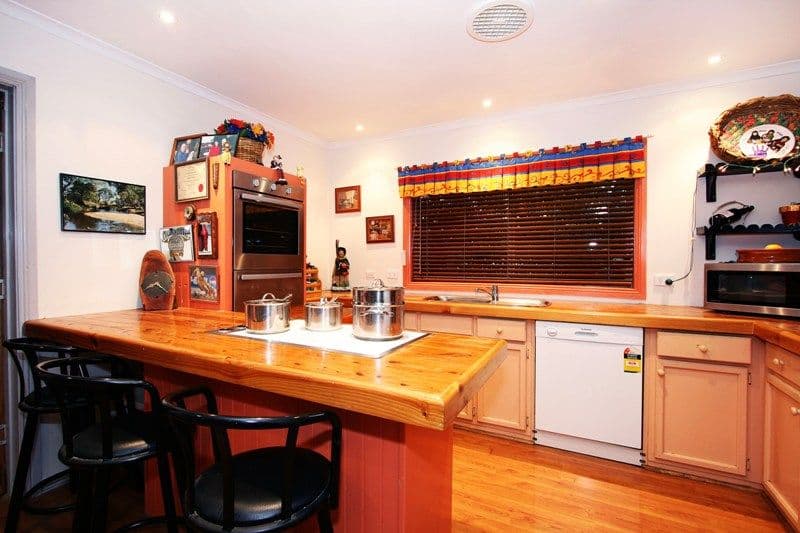 3 Boronia Avenue, CROYDON SOUTH VIC 3136, Croydon South - Thumbnail 2