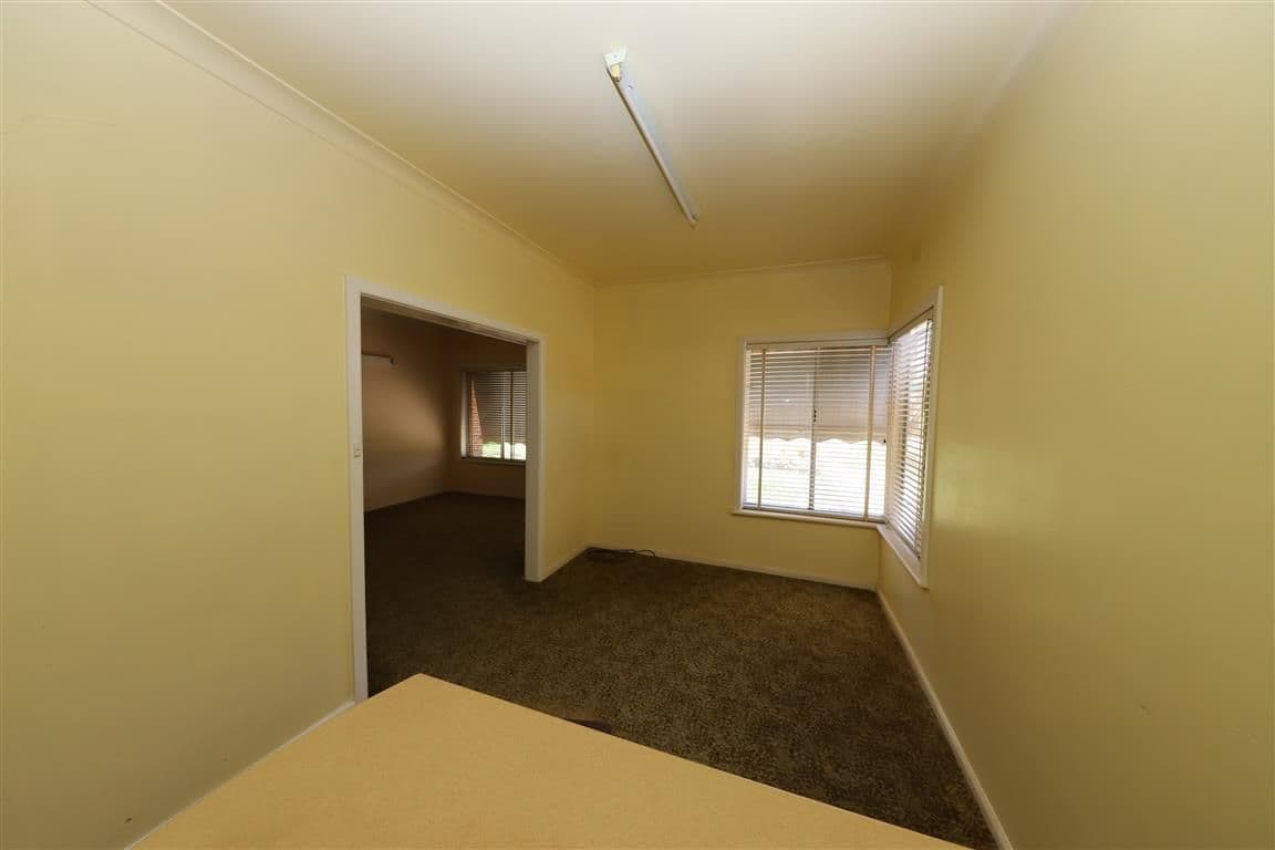 44 Forest Street, Tumut NSW 2720, Tumut - Thumbnail 4