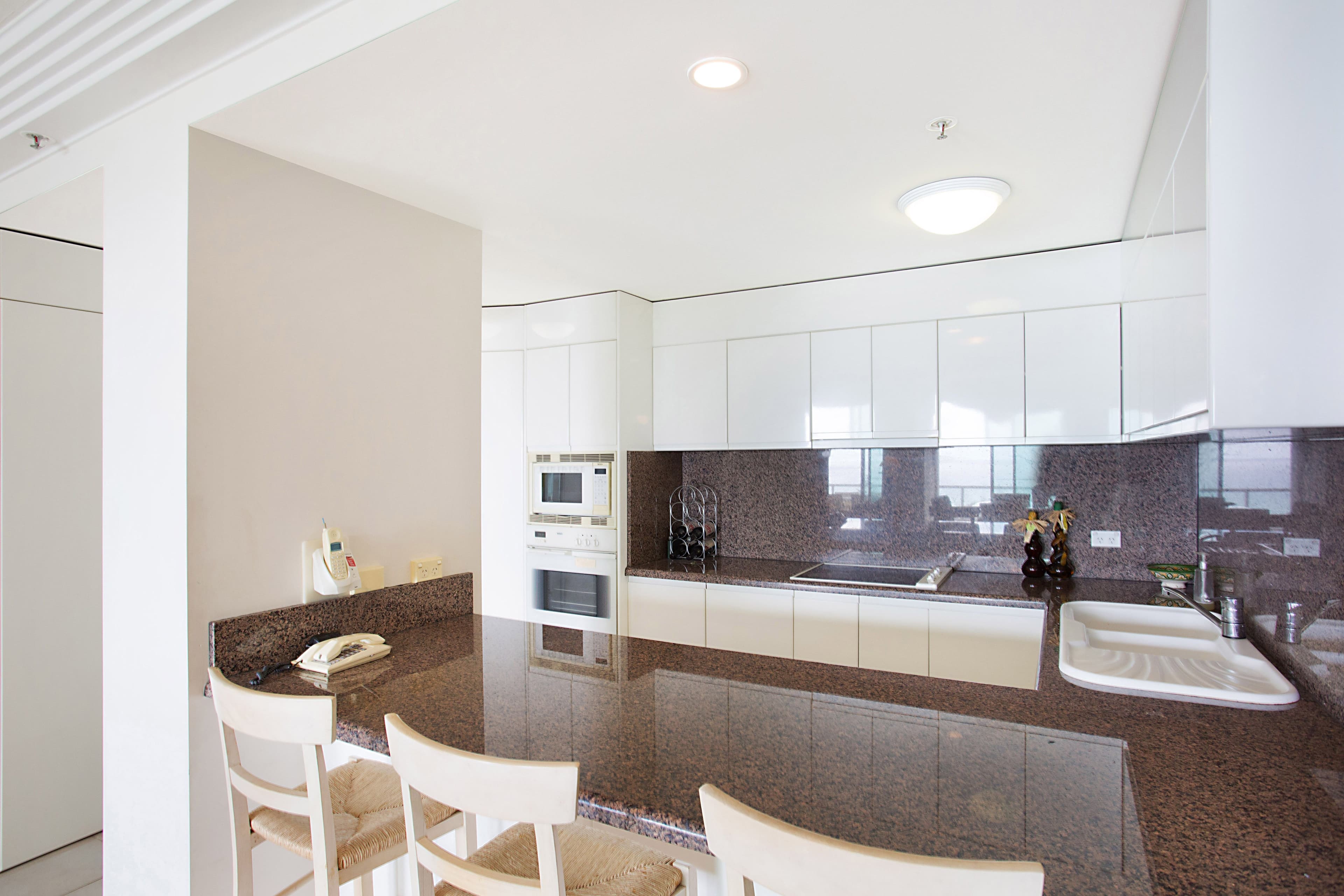 49 'Carmel By The Sea' 177 Old Burleigh Road, Broadbeach QLD 4218, Broadbeach - Thumbnail 4