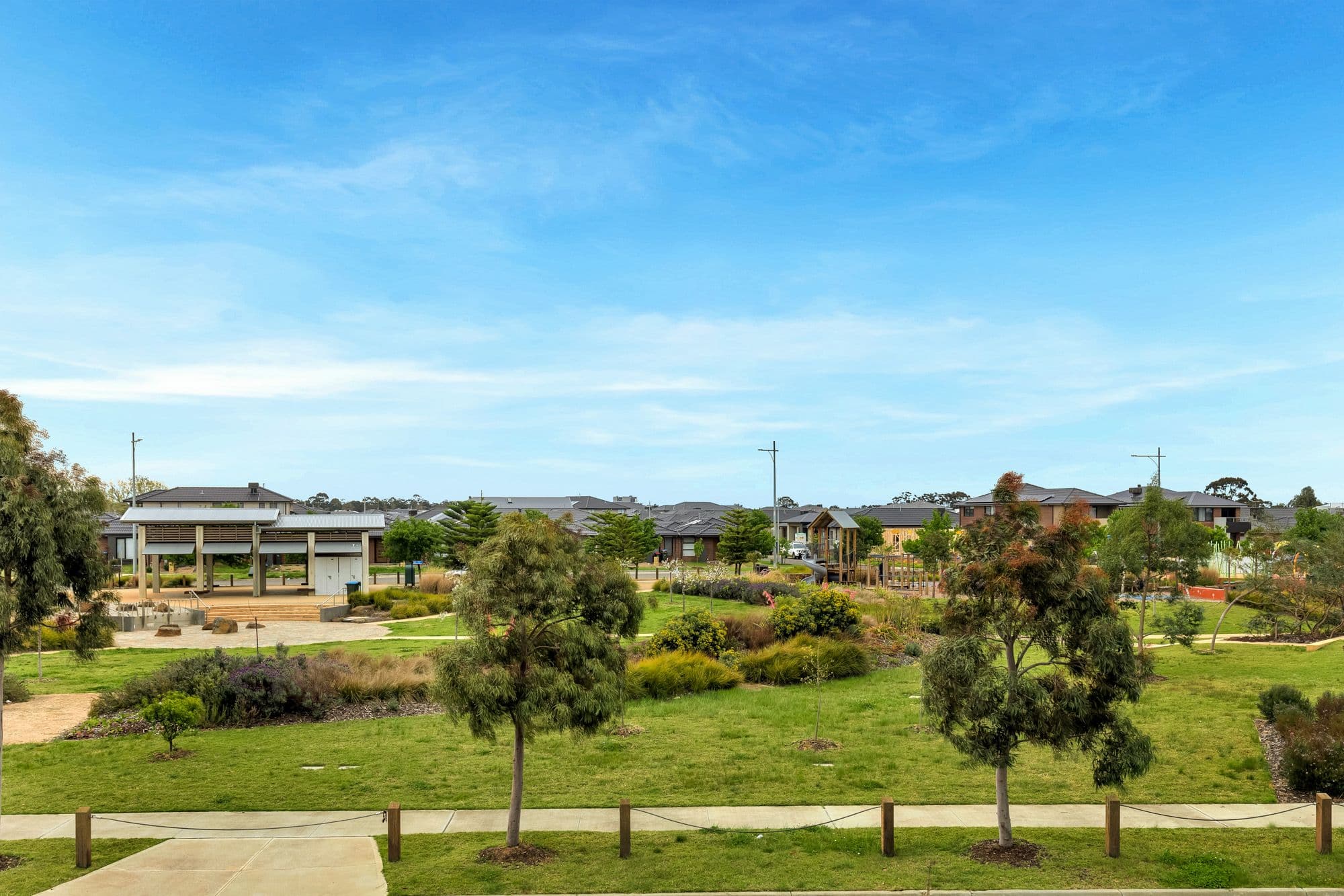 8 Bloom Street, Werribee VIC 3030, Werribee - Thumbnail 3