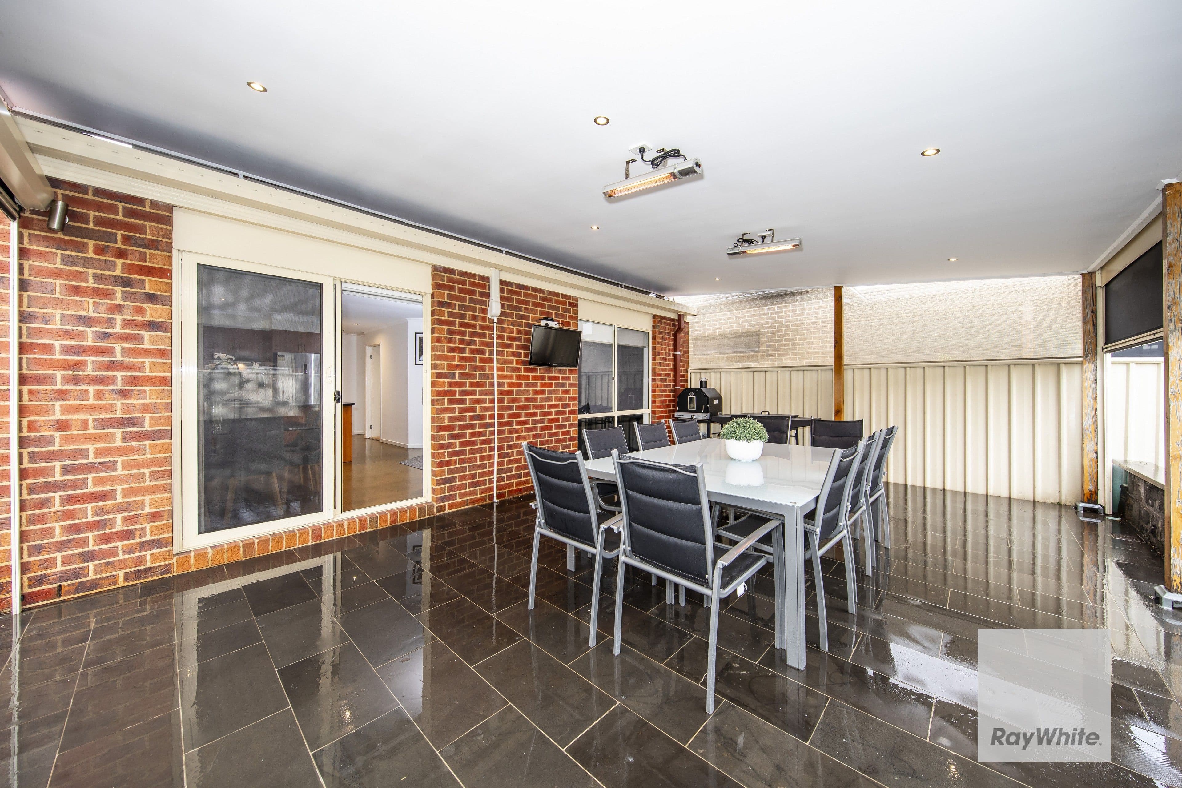 9 Huegill Drive, Burnside VIC 3023, Burnside - Thumbnail 3