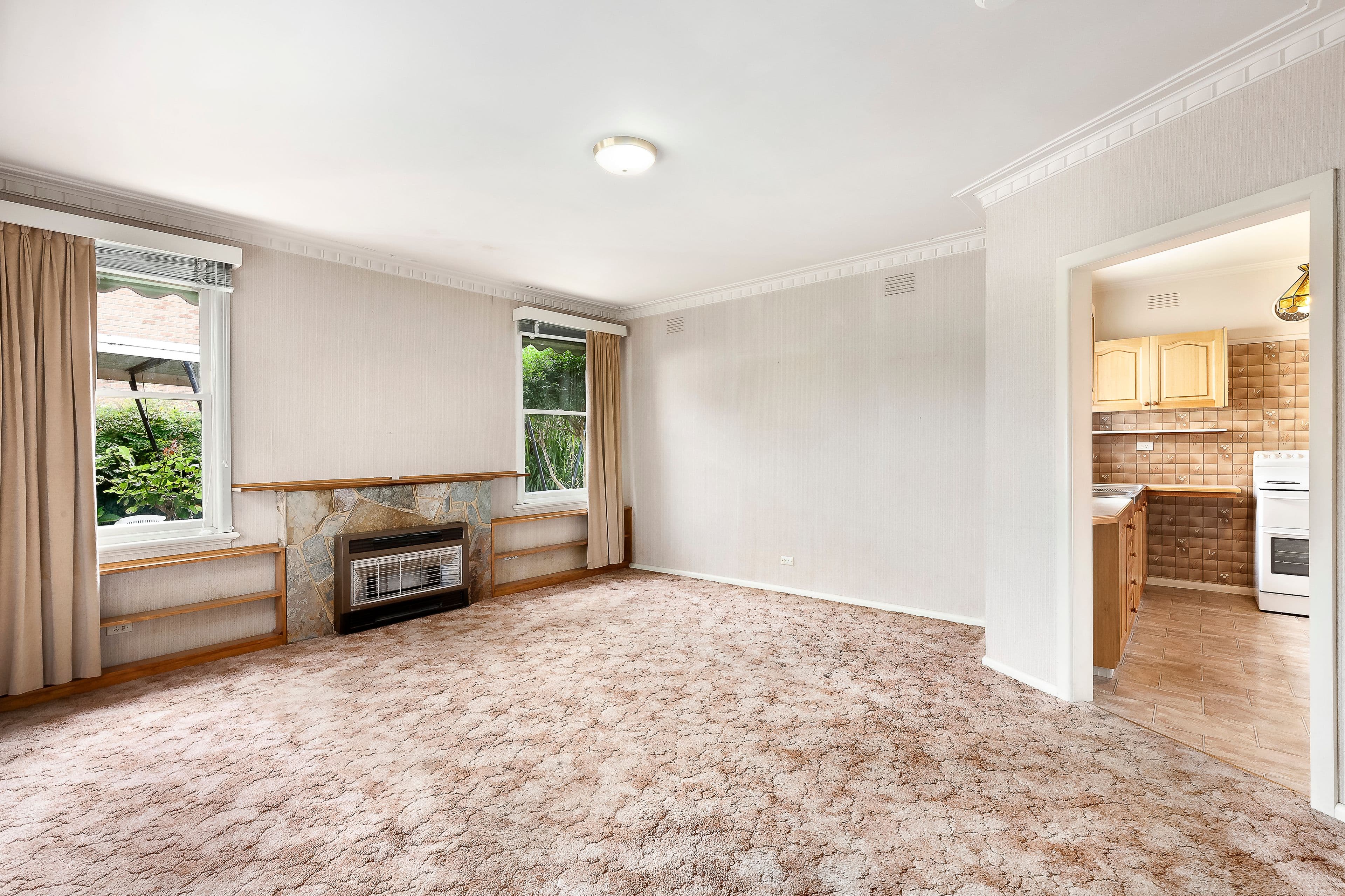 24 Mulgrave Street, Glen Waverley VIC 3150, Glen Waverley - Thumbnail 2