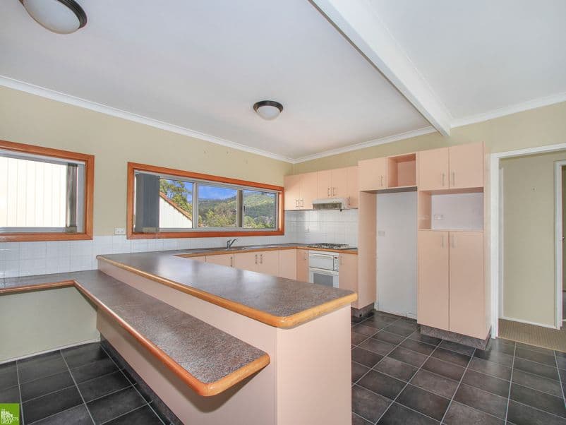 2 Coreen Avenue, West Wollongong NSW 2500, West Wollongong - Thumbnail 3