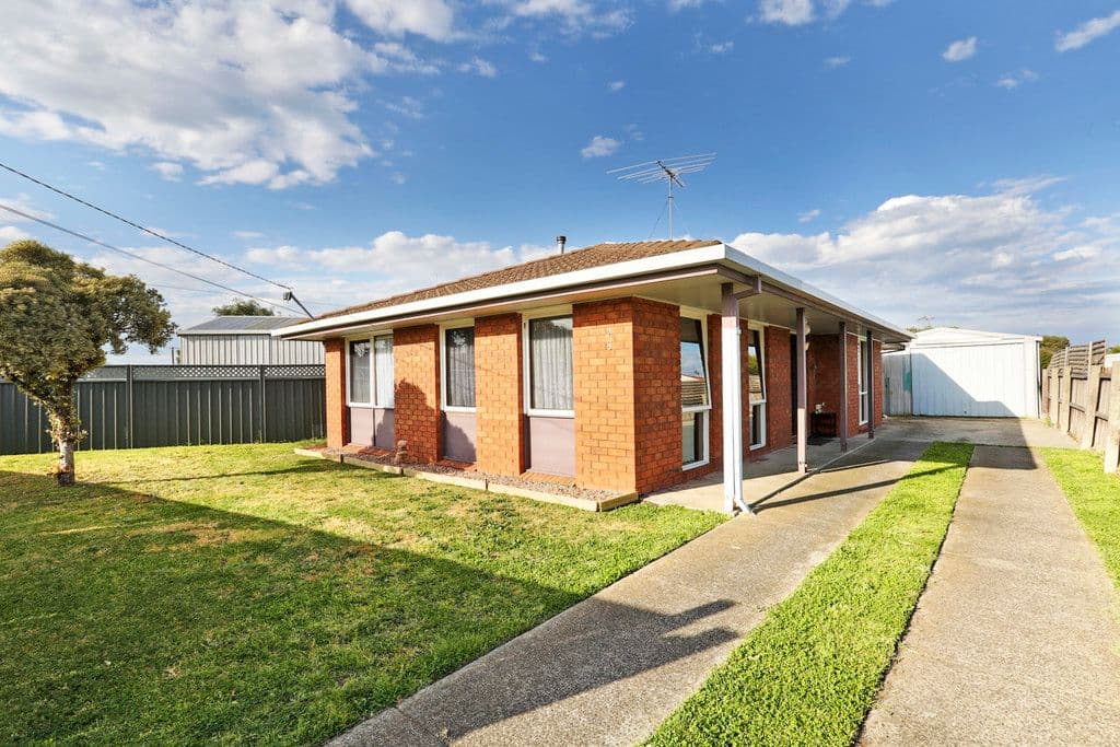 28 Moreland Avenue, Corio VIC 3214, Corio - Image 1