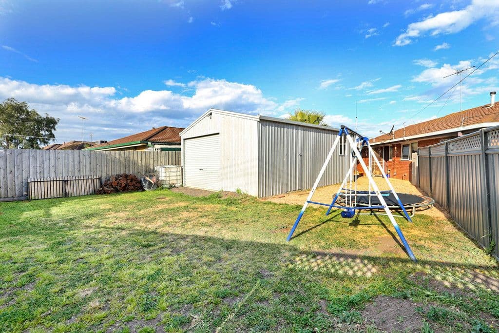 28 Moreland Avenue, Corio VIC 3214, Corio - Thumbnail 6