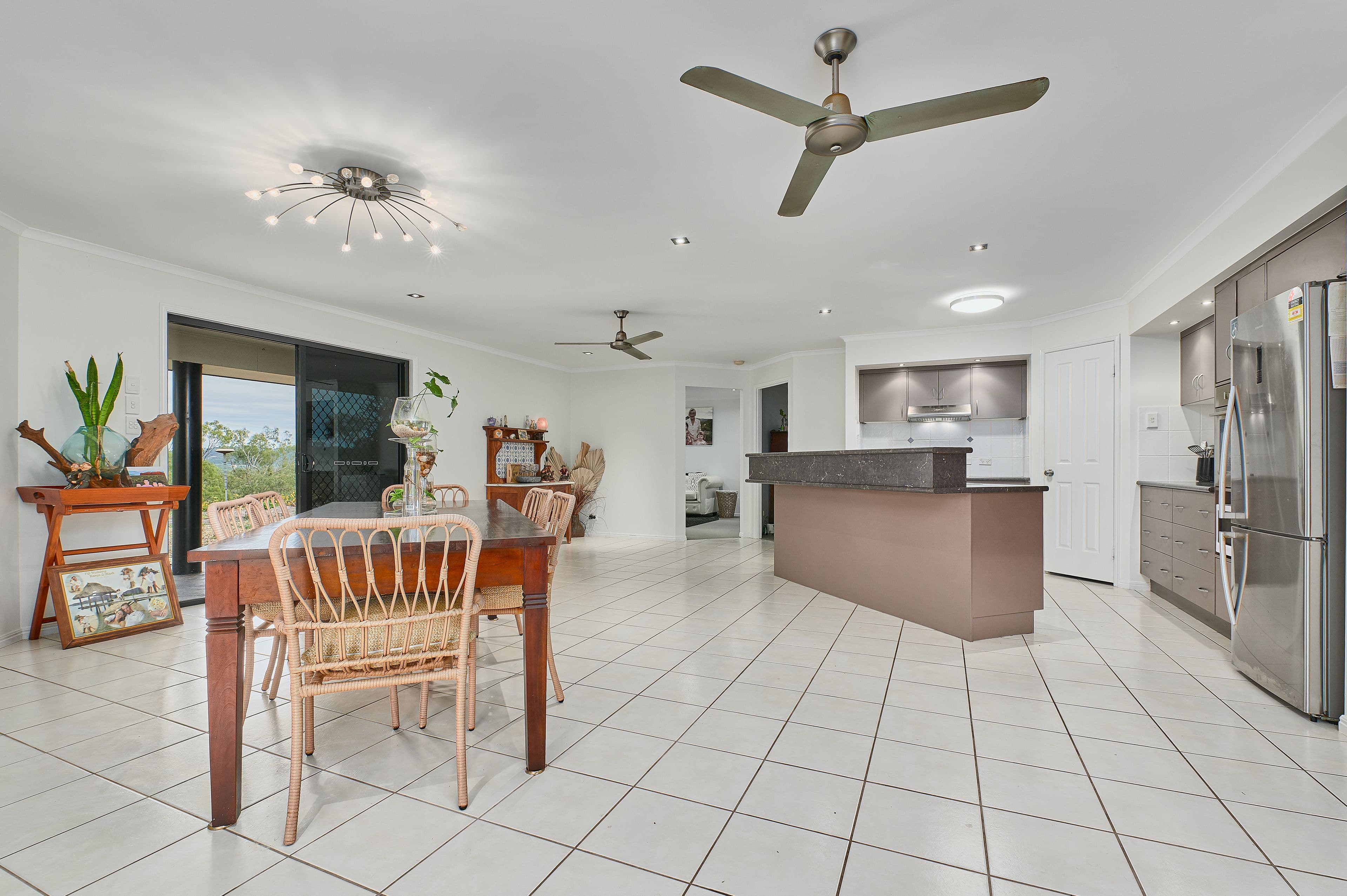 102 Flora Drive, Beecher QLD 4680, Beecher - Thumbnail 7