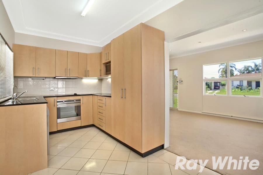 28 Moir Street, SMITHFIELD NSW 2164, Smithfield - Thumbnail 3