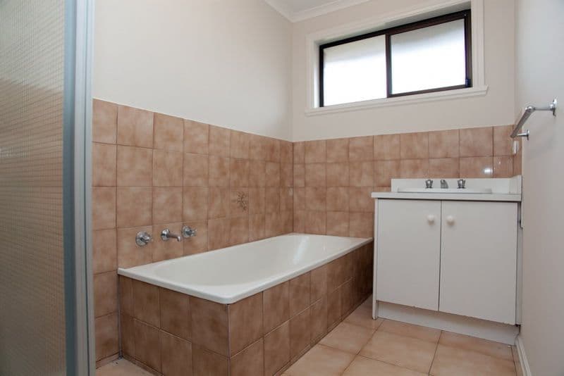 14-16 Kinlora Avenue, EPPING VIC 3076, Epping - Thumbnail 3