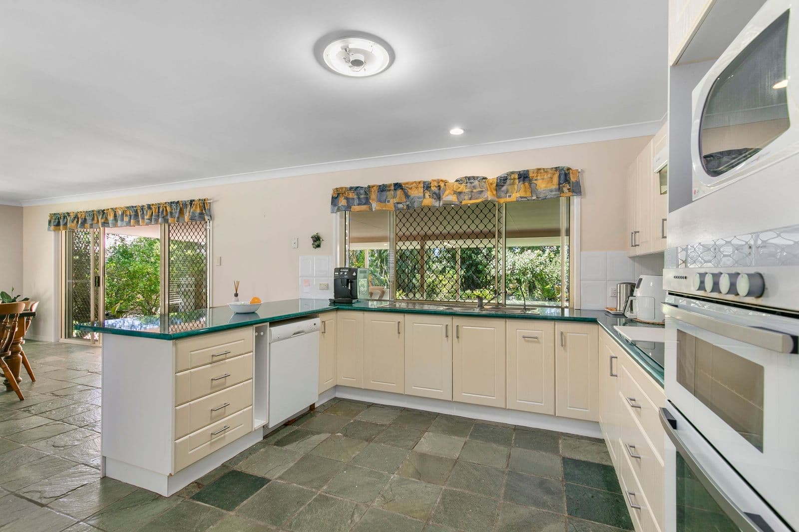 16 Osprey Drive, Thornlands QLD 4164, Thornlands - Thumbnail 5