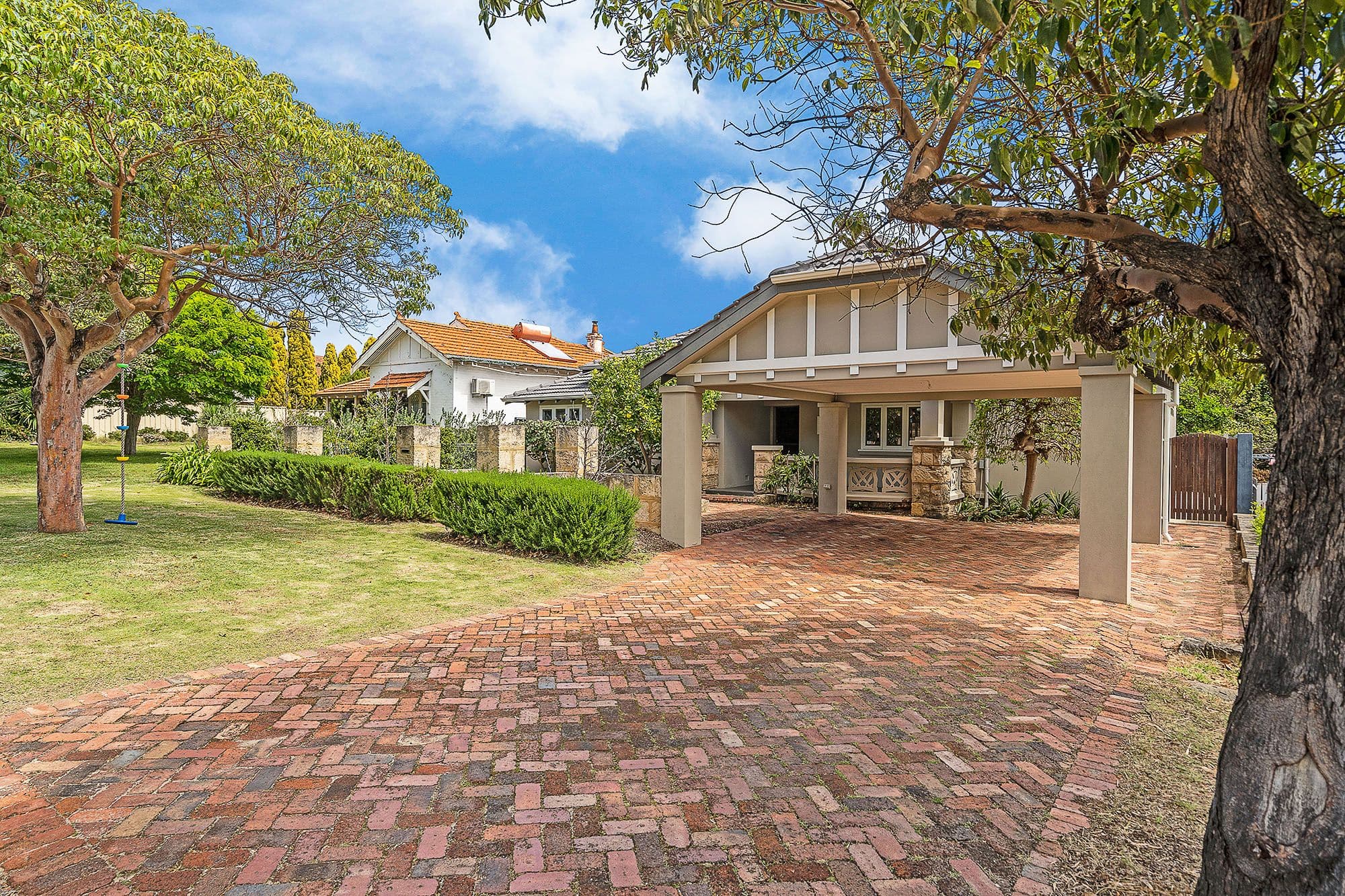 31 Martin Avenue, Nedlands WA 6009, Nedlands - Thumbnail 2
