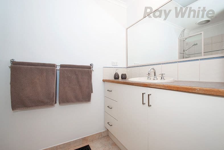 3 RICKY Court, Mooroolbark VIC 3138, Mooroolbark - Thumbnail 5