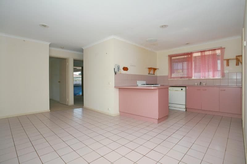 2 Hawthorn Court, CARRUM DOWNS VIC 3201, Carrum Downs - Thumbnail 2