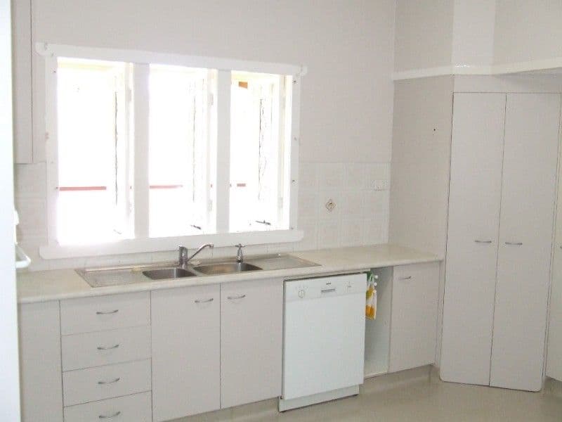53 Mulgrave Street, BUNDABERG QLD 4670, Bundaberg West - Thumbnail 2
