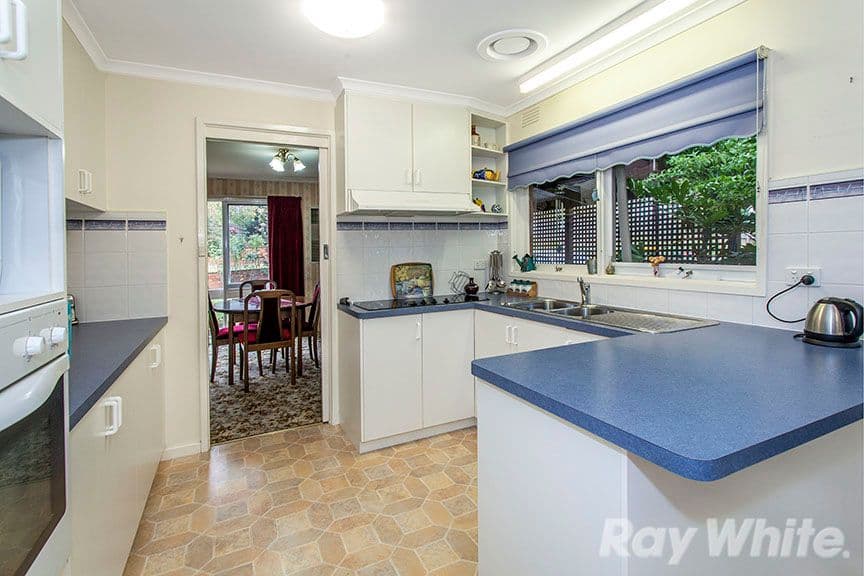 2 Blossom Street, Mitcham VIC 3132, Mitcham - Thumbnail 2