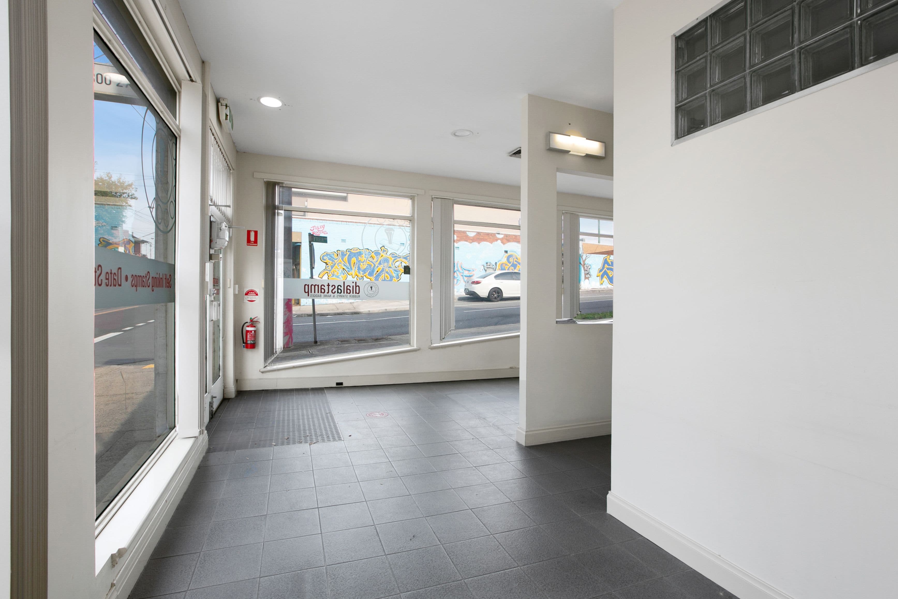 673 Plenty Road, Reservoir VIC 3073, Reservoir - Thumbnail 3