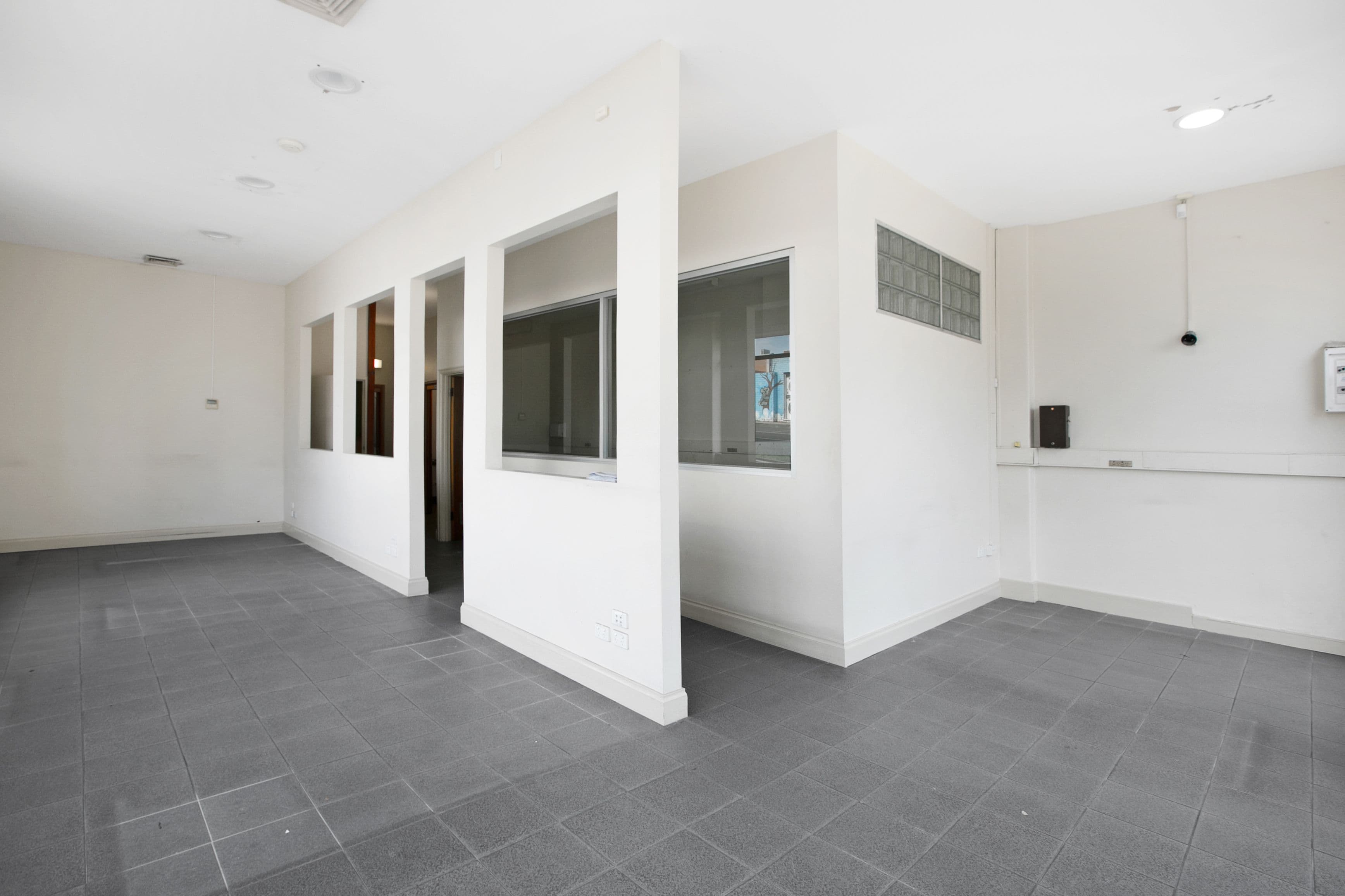 673 Plenty Road, Reservoir VIC 3073, Reservoir - Thumbnail 4
