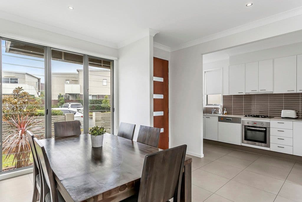 20 Emily Way, Varsity Lakes QLD 4227, Varsity Lakes - Thumbnail 4