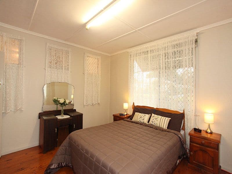 11 Power Street, HARRISTOWN QLD 4350, Harristown - Thumbnail 6