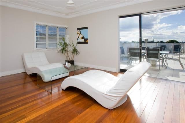 23 Boronia Avenue, HOLLAND PARK WEST QLD 4121, Holland Park West - Image 1