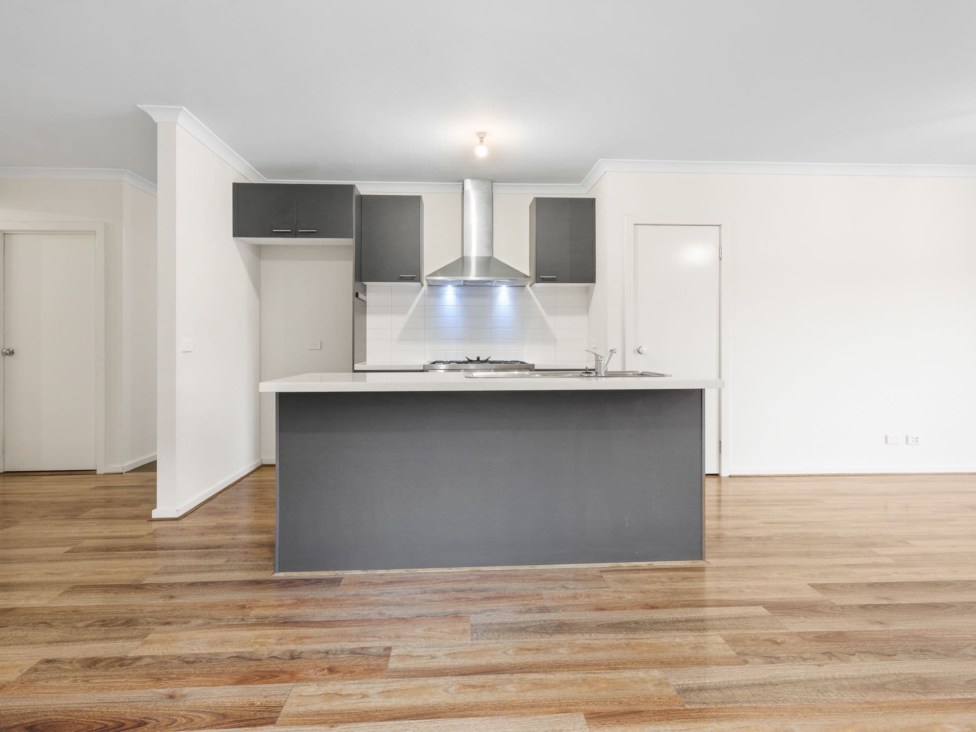 31 Maeve Circuit, Clyde North VIC 3978, Clyde North - Thumbnail 7
