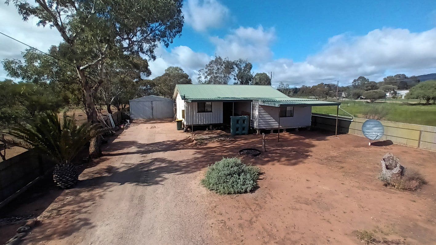 12 Elliot Street, Quorn SA 5433, Quorn - Image 1