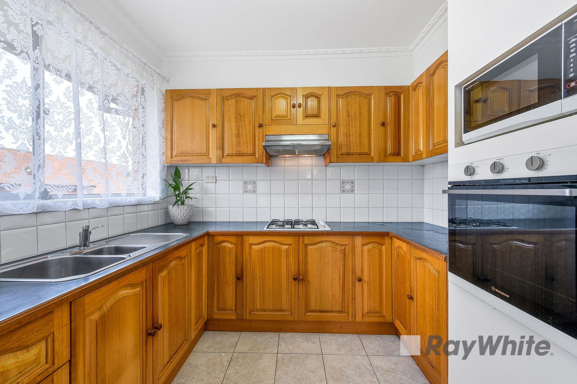 13 Francis Street, Dandenong VIC 3175, Dandenong - Thumbnail 5