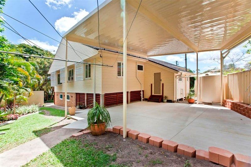 115 Esher Street, HOLLAND PARK WEST QLD 4121, Holland Park West - Thumbnail 2
