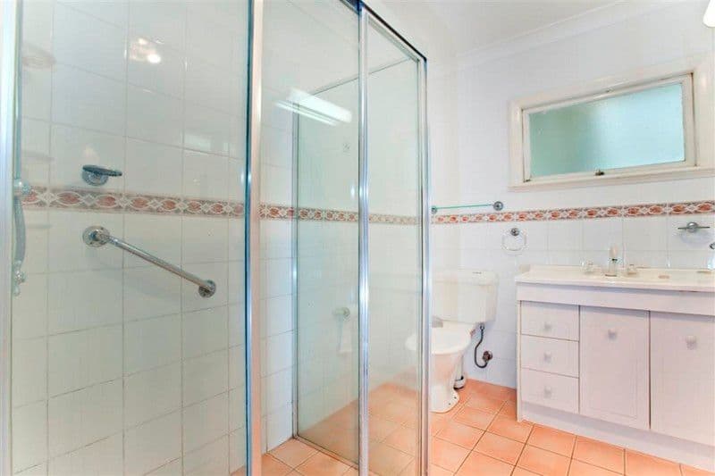 115 Esher Street, HOLLAND PARK WEST QLD 4121, Holland Park West - Thumbnail 7