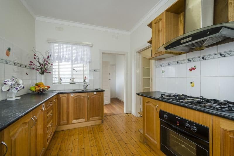 17 Erica Avenue, St Albans VIC 3021, St Albans - Thumbnail 5